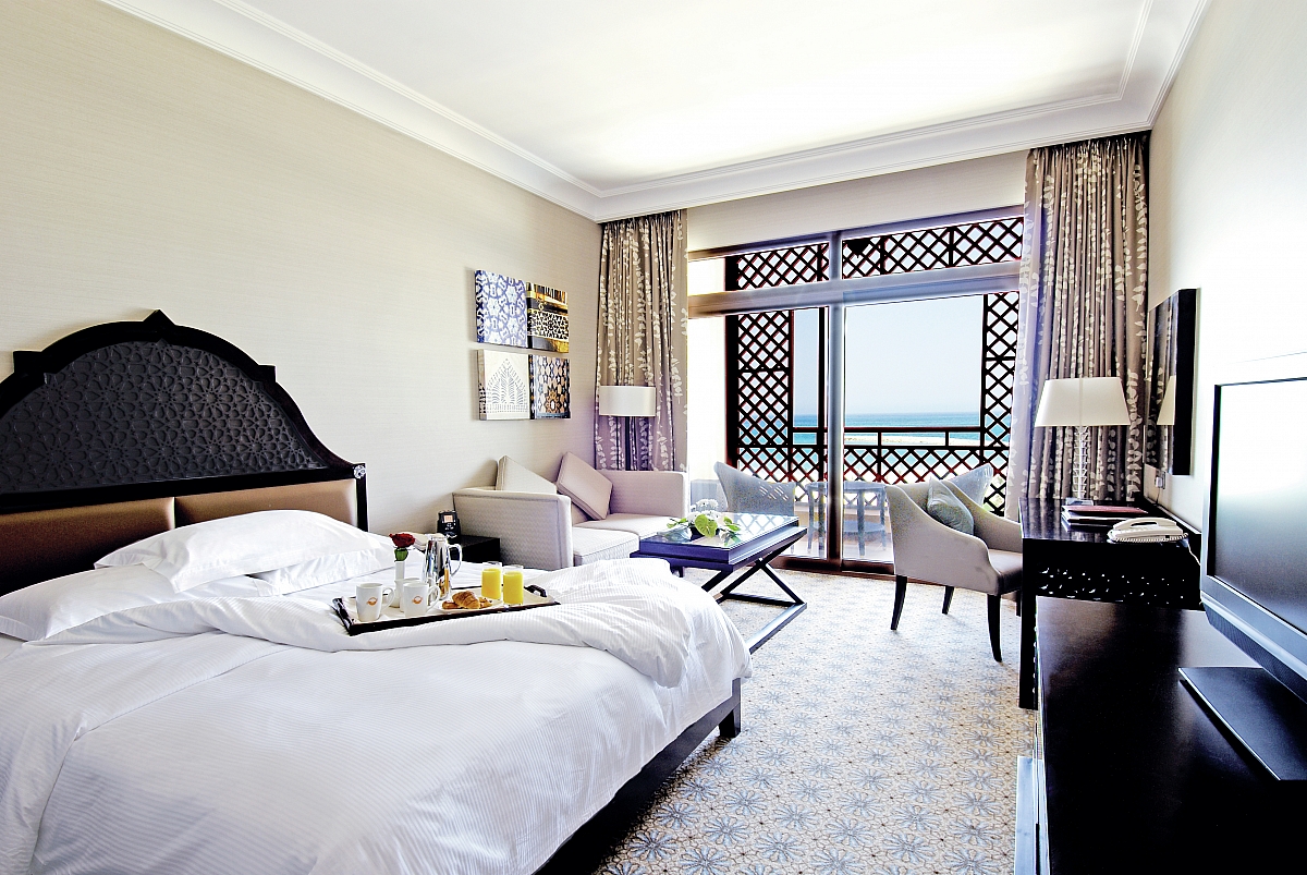 рас аль хайма отели 5 звезд. Hilton ras al khaimah resort & spa 5* оаэ, рас-эль-хайм. рас аль хамра бич резорт. оаэ риксос в рас эль хайма. набережная marjan island.